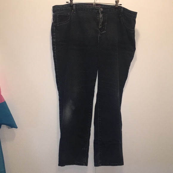 Jeans - Picture 1 of 3